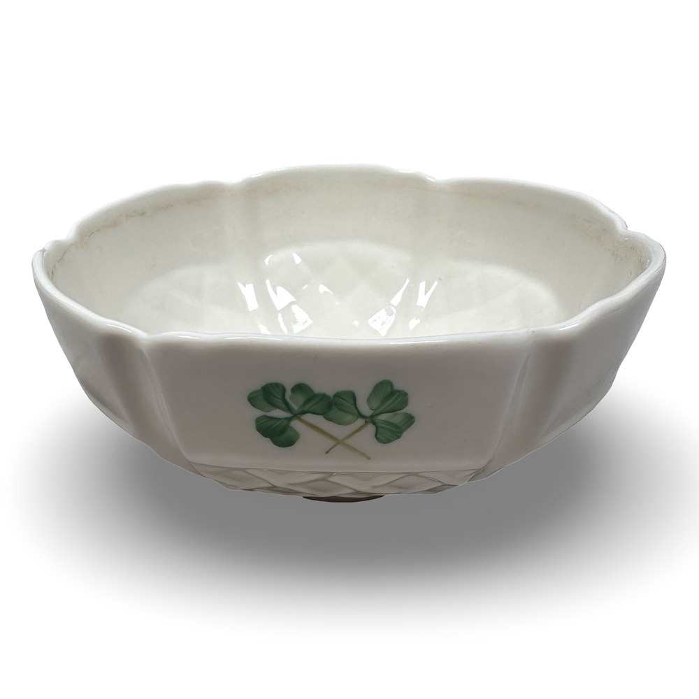 Belleek‎ Ireland Shamrock Trellis Basketweave Scalloped Small Bowl White READ